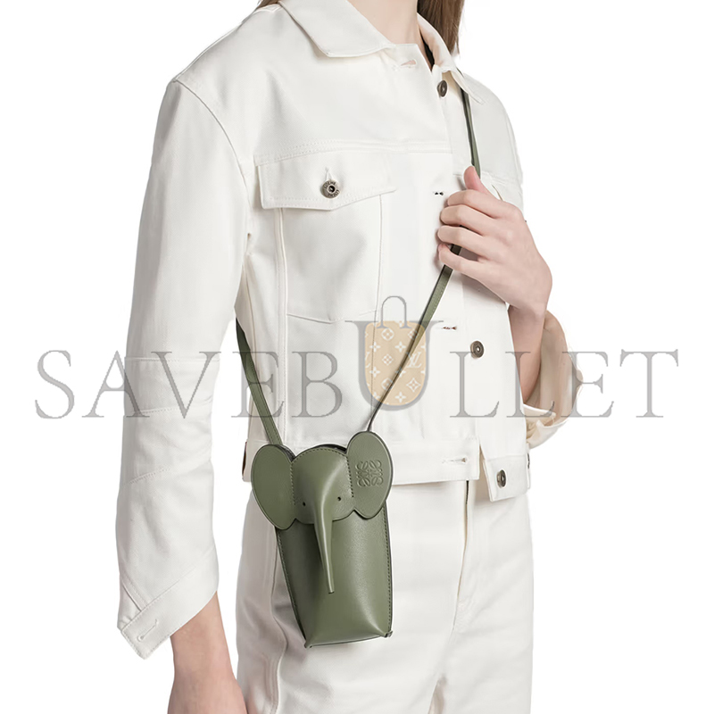 L0ew* elephant pocket in classic calfskin c623b02x03 (18*8*4cm)